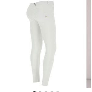 FREDDY jeans by livify